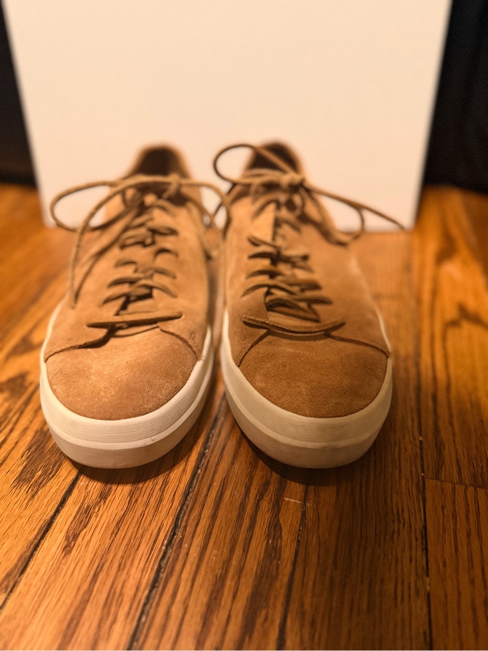 Vince men 8 Brown Suede Leather Low Top Lace Up Sneakers EU 41 Womens Sz 9.5